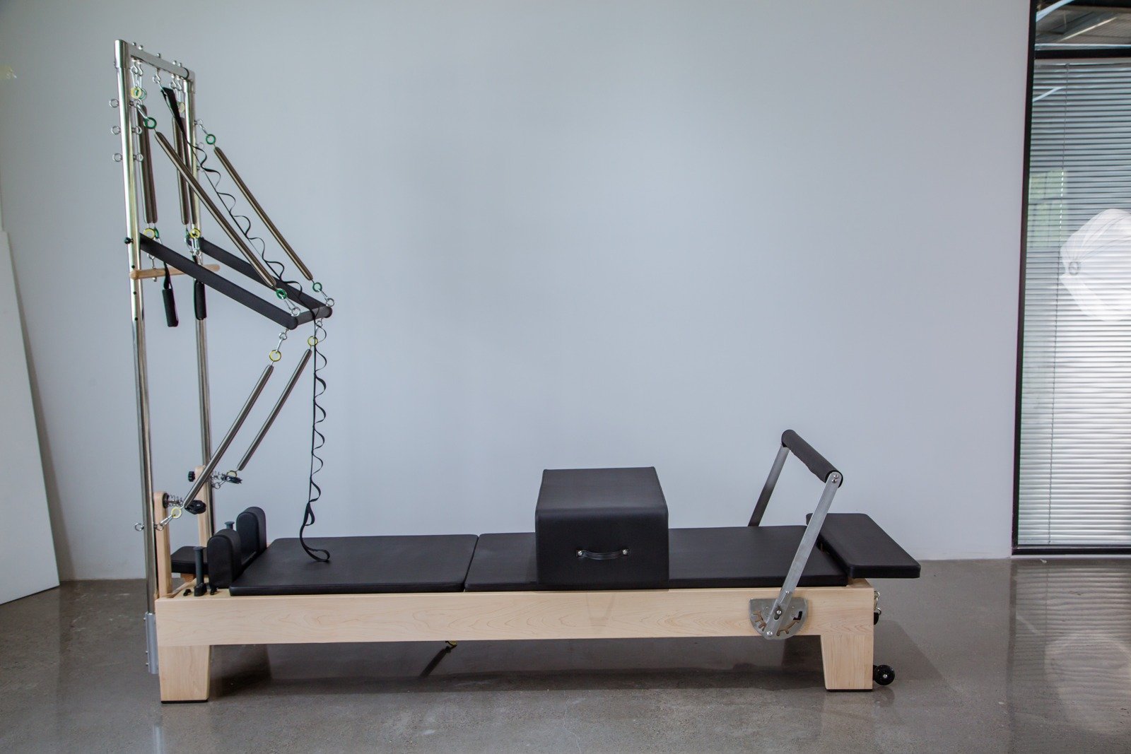 Maple Reformer with Tower in the manufacturer reference configuration